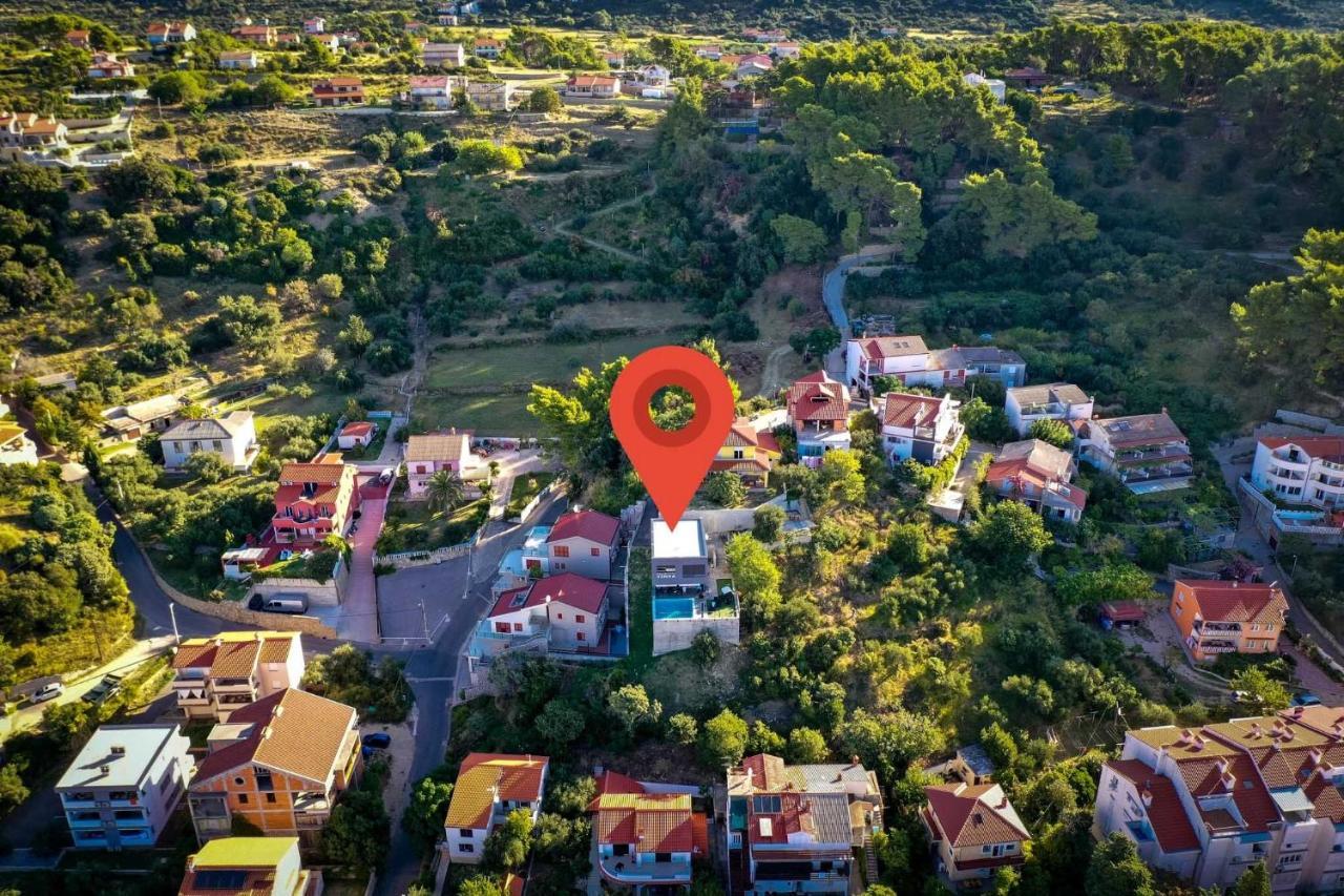 Villa Venka 라브 외부 사진