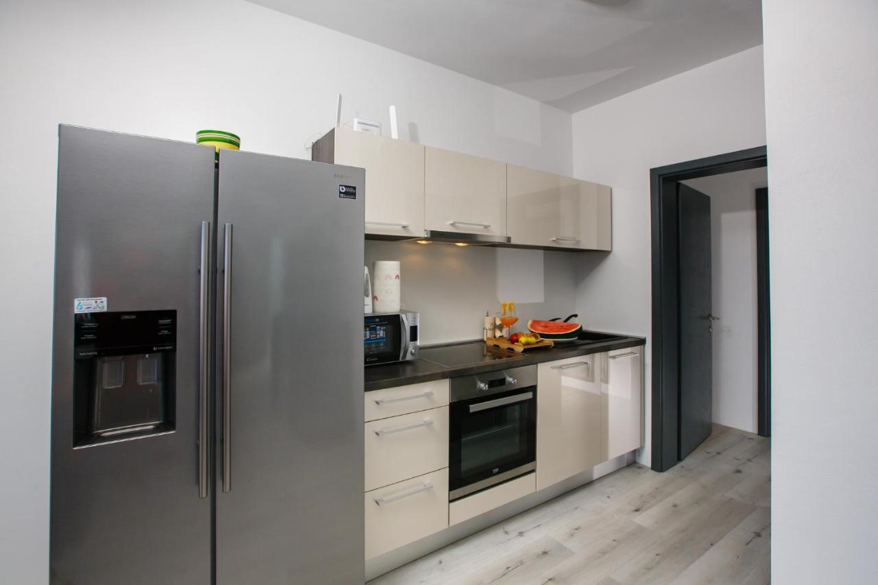Villa Venka 라브 외부 사진