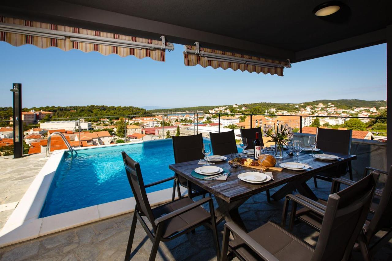 Villa Venka 라브 외부 사진