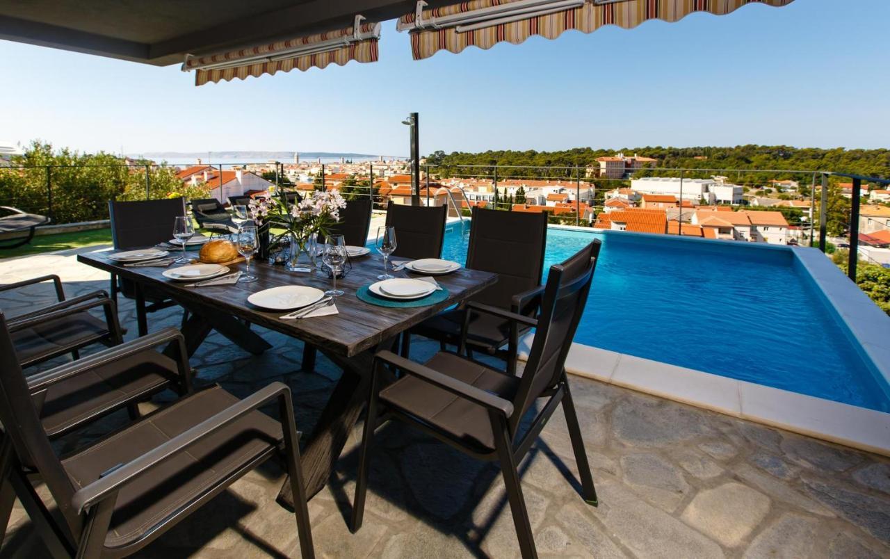 Villa Venka 라브 외부 사진