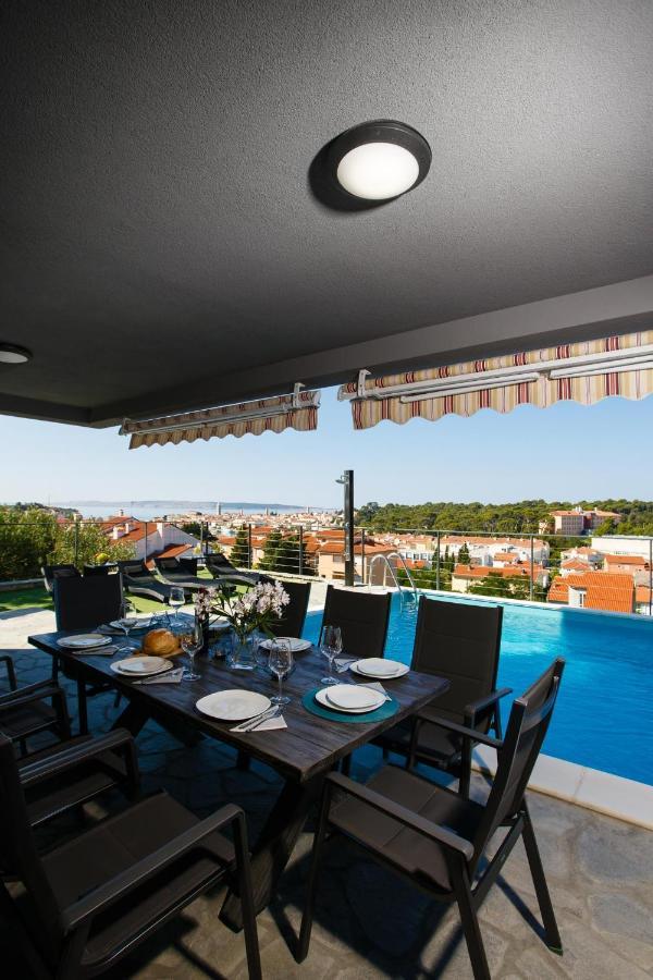 Villa Venka 라브 외부 사진