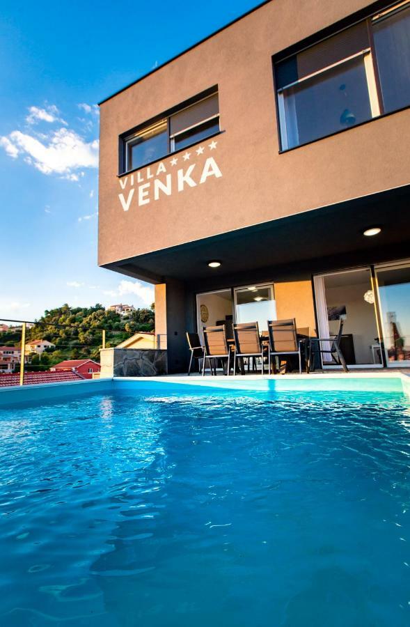 Villa Venka 라브 외부 사진