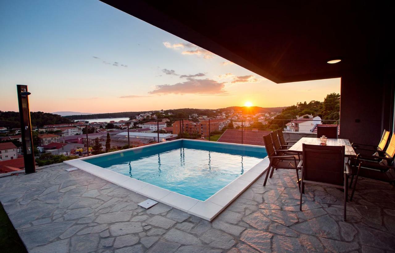 Villa Venka 라브 외부 사진